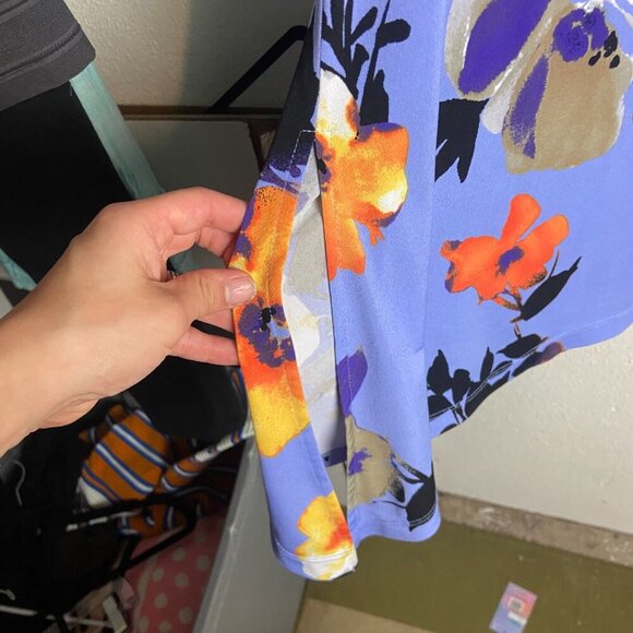 Susan Graver Size S Floral Printed Liquid Knit Asymmetrical Hem Tunic Top Blue - Picture 6 of 9